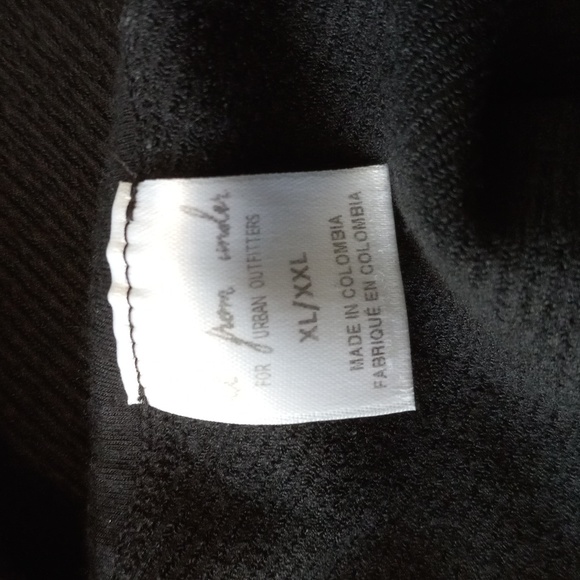 Urban outfitters XL - Picture 3 of 3